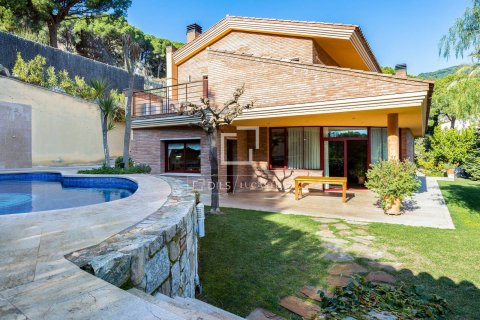 Villa de 5 dormitorios en venta en Premia De Dalt, Barcelona, Cataluña, Spain № 8505 - foto 2
