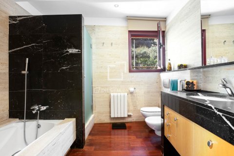 Villa de 5 dormitorios en venta en Premia De Dalt, Barcelona, Cataluña, Spain № 8505 - foto 14