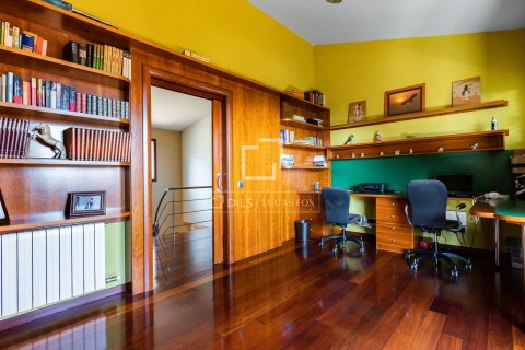 Villa de 5 dormitorios en venta en Premia De Dalt, Barcelona, Cataluña, Spain № 8505 - foto 15