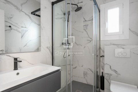 Apartamento de 5 dormitorios en venta en Barcelona, Cataluña, Spain № 8500 - foto 24