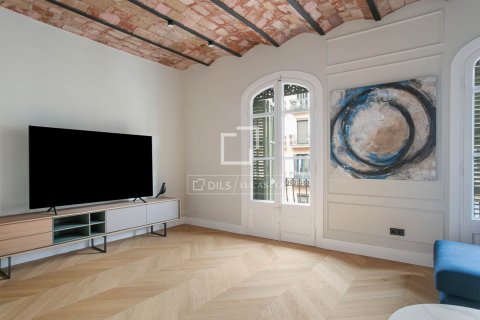 Apartamento de 5 dormitorios en venta en Barcelona, Cataluña, Spain № 8500 - foto 9