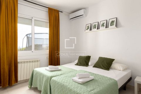 Villa de 6 dormitorios en venta en Premia De Dalt, Barcelona, Cataluña, Spain № 8498 - foto 19