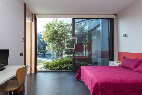 Villa de 5 dormitorios en venta en Sitges, Barcelona, Cataluña, Spain № 8499 - foto 21