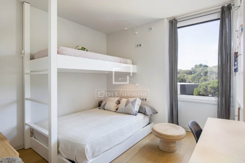 Villa de 5 dormitorios en alquiler en Barcelona, Cataluña, Spain № 8503 - foto 30