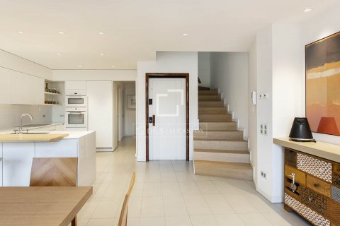 Villa de 5 dormitorios en alquiler en Barcelona, Cataluña, Spain № 8503 - foto 14