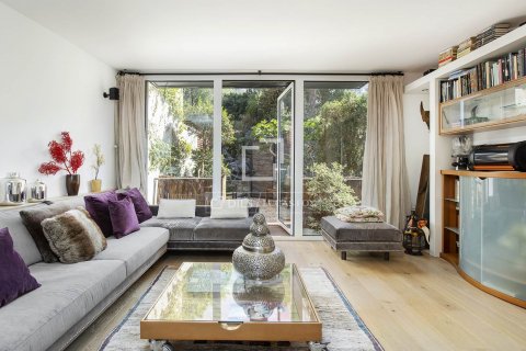 Villa de 5 dormitorios en alquiler en Barcelona, Cataluña, Spain № 8503 - foto 15