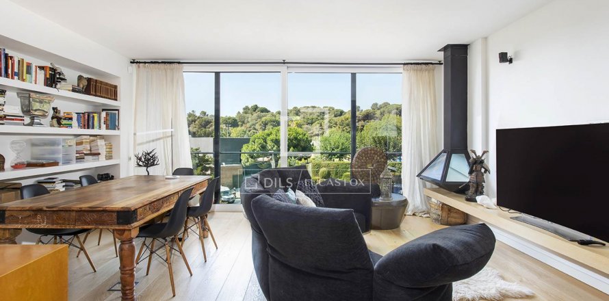 Villa de 5 dormitorios en alquiler en Barcelona, Cataluña, Spain № 8503