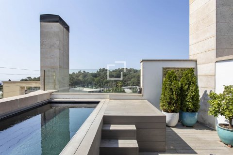 Villa de 5 dormitorios en alquiler en Barcelona, Cataluña, Spain № 8503 - foto 2