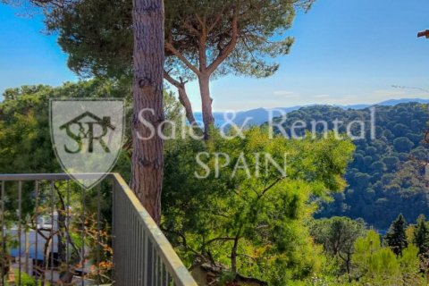 Сasa de 5 dormitorios en venta en Lloret de Mar, Gerona, Cataluña, Spain № 8920 - foto 15