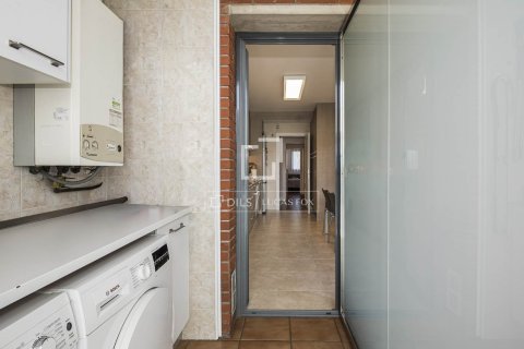 Apartamento de 3 dormitorios en venta en Sant Cugat del Vallès, Barcelona, Cataluña, Spain № 6825 - foto 16