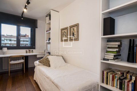 Apartamento de 3 dormitorios en venta en Sant Cugat del Vallès, Barcelona, Cataluña, Spain № 6825 - foto 22