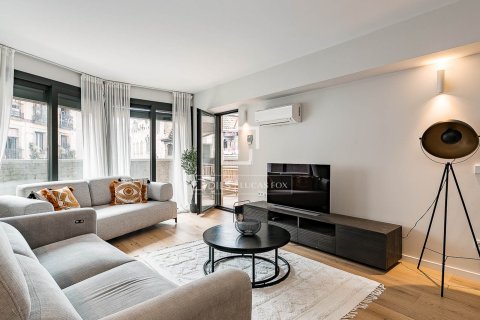 Apartamento de 3 dormitorios en venta en Barcelona, Cataluña, Spain № 6828 - foto 3
