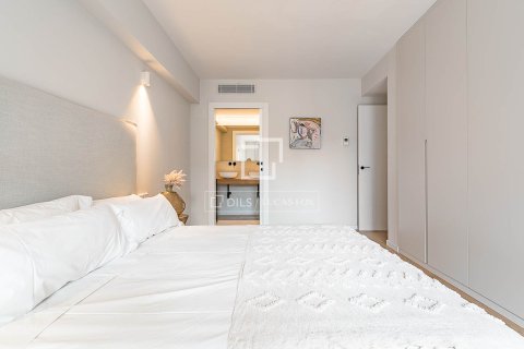 Apartamento de 3 dormitorios en venta en Barcelona, Cataluña, Spain № 6828 - foto 20