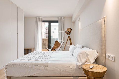 Apartamento de 3 dormitorios en venta en Barcelona, Cataluña, Spain № 6828 - foto 17