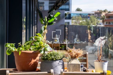Apartamento de 4 dormitorios en venta en Sant Just Desvern, Barcelona, Cataluña, Spain № 6830 - foto 9