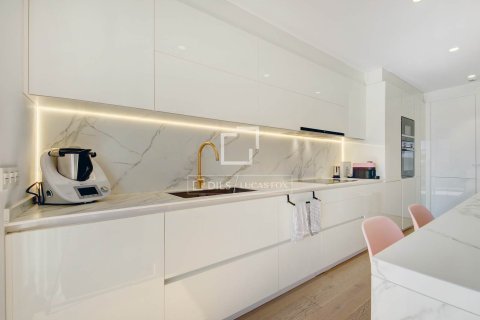 Apartamento de 4 dormitorios en venta en Sant Just Desvern, Barcelona, Cataluña, Spain № 6830 - foto 18