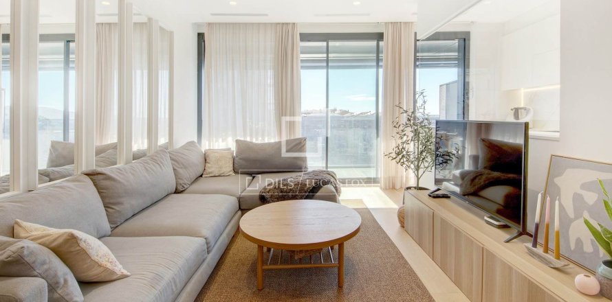 Apartamento de 4 dormitorios en venta en Sant Just Desvern, Barcelona, Cataluña, Spain № 6830