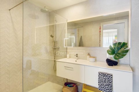 Apartamento de 4 dormitorios en venta en Sant Just Desvern, Barcelona, Cataluña, Spain № 6830 - foto 27