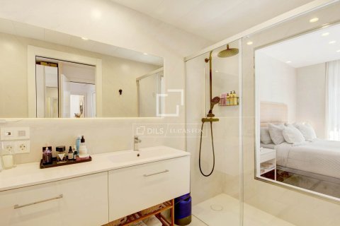Apartamento de 4 dormitorios en venta en Sant Just Desvern, Barcelona, Cataluña, Spain № 6830 - foto 22