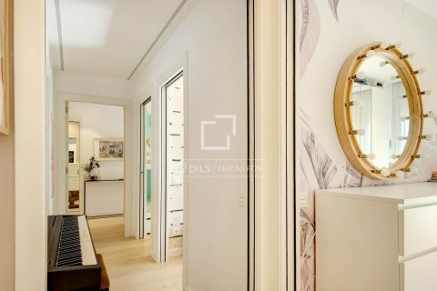Apartamento de 4 dormitorios en venta en Sant Just Desvern, Barcelona, Cataluña, Spain № 6830 - foto 25