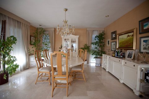 Сasa de 7 dormitorios en venta en Cataluña, Spain № 7038 - foto 11