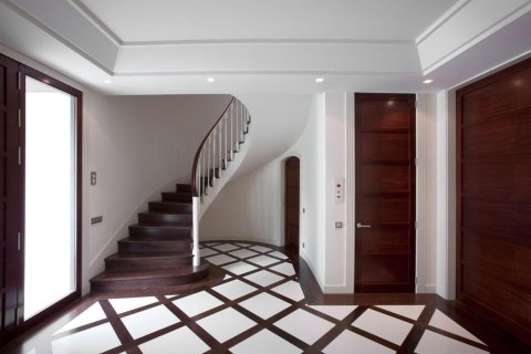 Сasa de 5 dormitorios en venta en Alella, Barcelona, Cataluña, Spain № 7039 - foto 9