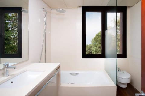 Сasa de 5 dormitorios en venta en Alella, Barcelona, Cataluña, Spain № 7039 - foto 27