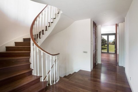 Сasa de 5 dormitorios en venta en Alella, Barcelona, Cataluña, Spain № 7039 - foto 25