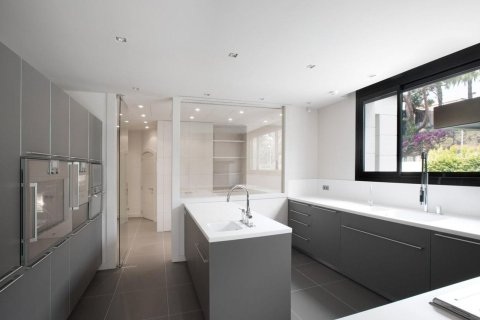 Сasa de 5 dormitorios en venta en Alella, Barcelona, Cataluña, Spain № 7039 - foto 12