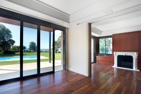 Сasa de 5 dormitorios en venta en Alella, Barcelona, Cataluña, Spain № 7039 - foto 5