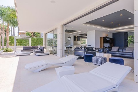 Сasa de 6 dormitorios en venta en Teia, Barcelona, Cataluña, Spain № 7040 - foto 7