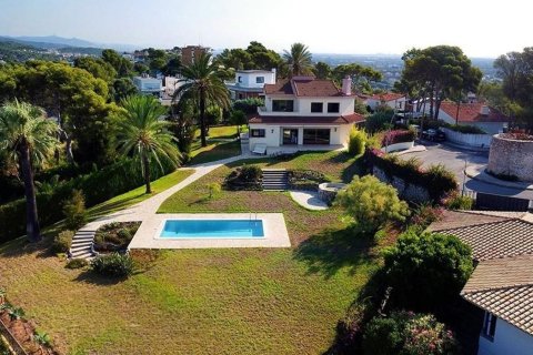 Сasa de 3 dormitorios en venta en Castelldefels, Barcelona, Cataluña, Spain № 7036 - foto 30