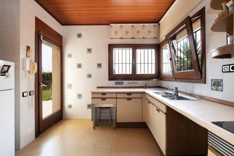Сasa de 3 dormitorios en venta en Castelldefels, Barcelona, Cataluña, Spain № 7036 - foto 18
