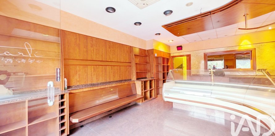 Коммерческая недвижимость 65м² в Барселоне, Каталония, Испания № 8419