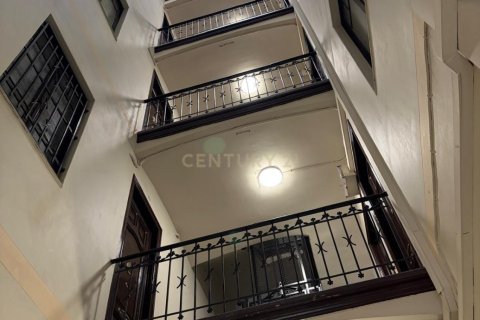 Купить квартиру в Барселона, Испания с 5 спален, 131м², № 8425 - фото 6
