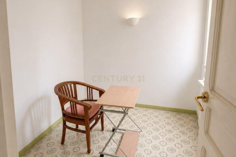 Купить квартиру в Барселона, Испания с 5 спален, 131м², № 8425 - фото 8
