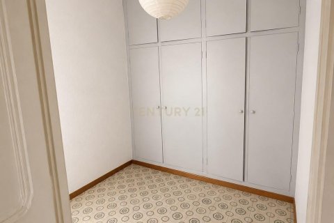 Купить квартиру в Барселона, Испания с 5 спален, 131м², № 8425 - фото 15