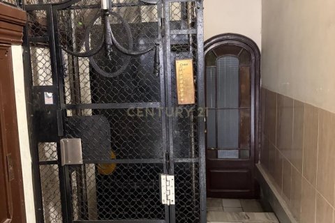 Купить квартиру в Барселона, Испания с 5 спален, 131м², № 8425 - фото 5