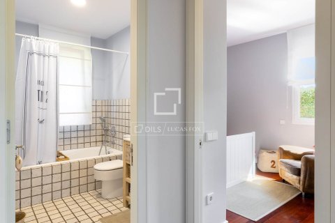 Villa de 4 dormitorios en venta en Sant Vicenc De Montalt, Barcelona, Cataluña, Spain № 6517 - foto 20