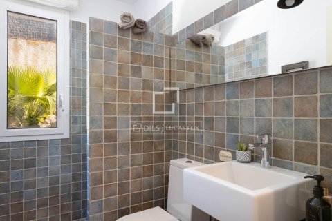 Villa de 4 dormitorios en venta en Sant Vicenc De Montalt, Barcelona, Cataluña, Spain № 6517 - foto 23