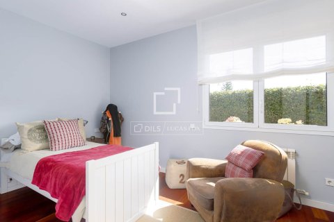 Villa de 4 dormitorios en venta en Sant Vicenc De Montalt, Barcelona, Cataluña, Spain № 6517 - foto 19