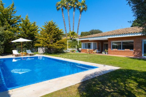 Villa de 4 dormitorios en venta en Sant Vicenc De Montalt, Barcelona, Cataluña, Spain № 6517 - foto 26