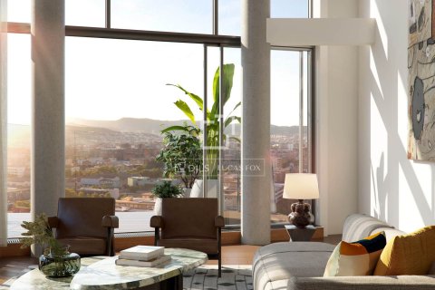 Apartamento de 3 dormitorios en venta en Barcelona, Cataluña, Spain № 6511 - foto 10