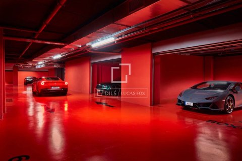 Apartamento de 3 dormitorios en venta en Barcelona, Cataluña, Spain № 6514 - foto 15