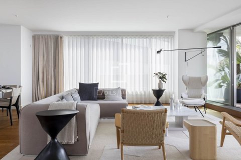 Apartamento de 3 dormitorios en venta en Barcelona, Cataluña, Spain № 6516 - foto 3