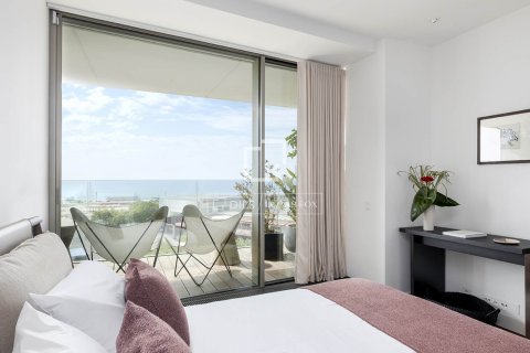 Apartamento de 3 dormitorios en venta en Barcelona, Cataluña, Spain № 6516 - foto 17