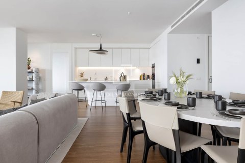 Apartamento de 3 dormitorios en venta en Barcelona, Cataluña, Spain № 6516 - foto 4