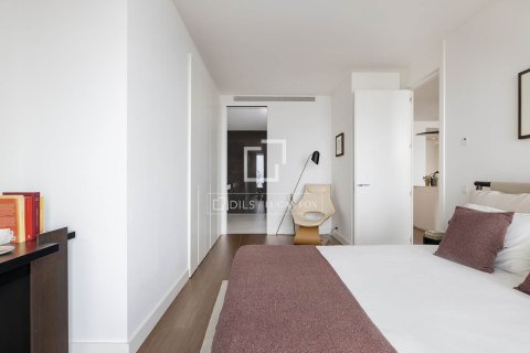 Apartamento de 3 dormitorios en venta en Barcelona, Cataluña, Spain № 6516 - foto 20