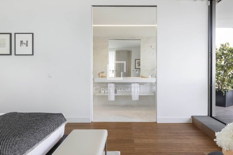 Apartamento de 3 dormitorios en venta en Barcelona, Cataluña, Spain № 6516 - foto 30