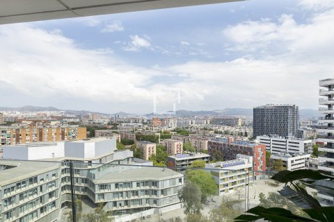 Apartamento de 3 dormitorios en venta en Barcelona, Cataluña, Spain № 6516 - foto 27